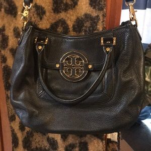 🤩Tory Burch Hobo Amanda Crossbody🤩